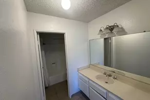 1423 W San Bernardino, Covina, CA 91722 - Photo 21