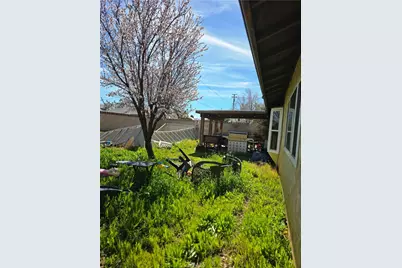 45116 Camolin, Lancaster, CA 93534 - Photo 9