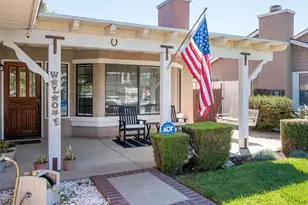 29416 Fenway Ct, Castaic, CA 91384 - Photo 3