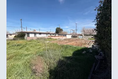 45356 10th Street, Lancaster, CA 93534 - Photo 1