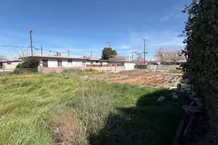 45356 10th St, Lancaster, CA 93534 - Photo 1