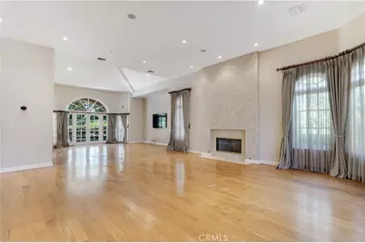 4525 Vista De Oro Avenue, Woodland Hills, CA 91364 - Photo 3