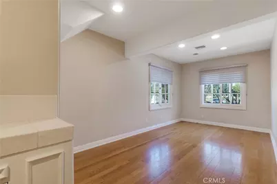 4525 Vista De Oro Avenue, Woodland Hills, CA 91364 - Photo 21