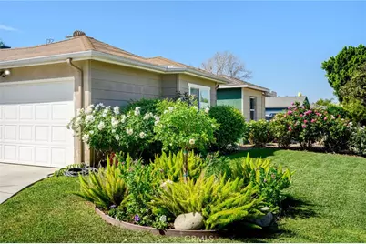 16814 Hartland, Lake Balboa, CA 91406 - Photo 3