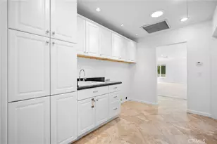 16814 Hartland, Lake Balboa, CA 91406 - Photo 17