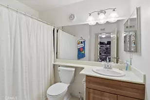 9146 Tobias Ave, Panorama City, CA 91402 - Photo 15