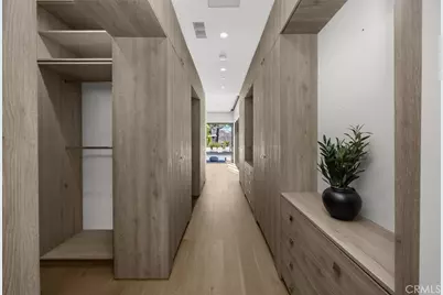 7139 Macapa, Los Angeles, CA 90068 - Photo 35