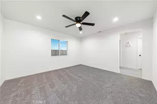 8213 Peach Ave, California City, CA 93505 - Photo 17