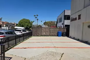 2016 S Bedford Ave, Los Angeles, CA 90034 - Photo 3