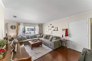 18128 Sundowner, Canyon Country, CA 91387 - Photo 3