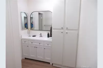 14607 Erwin #210, Van Nuys, CA 91411 - Photo 9