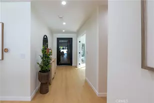 17469 Bullock St, Encino, CA 91316 - Photo 13