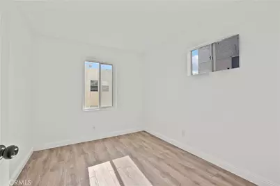 18209 Sierra Highway #78, Canyon Country, CA 91351 - Photo 15