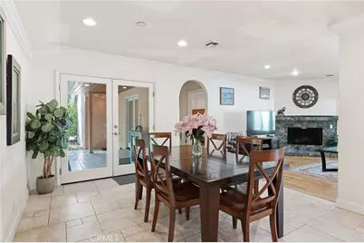 21904 Galvez, Woodland Hills, CA 91364 - Photo 11