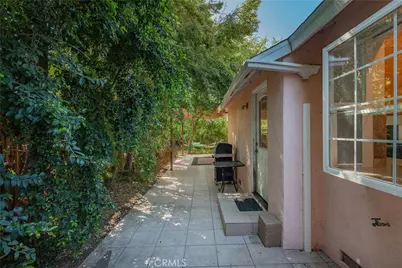 21904 Galvez, Woodland Hills, CA 91364 - Photo 31