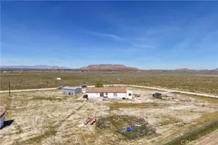 9890 Sue Ave, Rosamond, CA 93560 - Photo 73