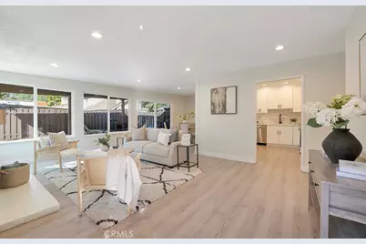 27039 Rio Prado Dr, Valencia, CA 91354 - Photo 3