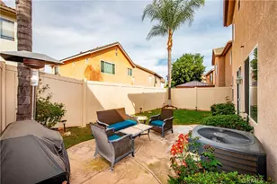 27635 Elkwood Ln, Castaic, CA 91384 - Photo 17
