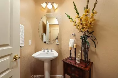 27635 Elkwood Lane, Castaic, CA 91384 - Photo 5