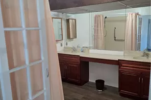 13438 Cantara St, Panorama City, CA 91402 - Photo 9