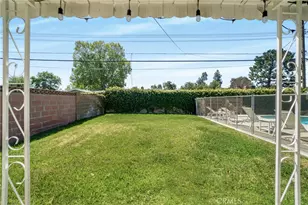 23928 Archwood St, West Hills, CA 91307 - Photo 27