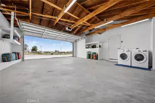 58271 Caliente St, Yucca Valley, CA 92284 - Photo 37