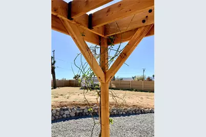 58271 Caliente Street, Yucca Valley, CA 92284 - Photo 33