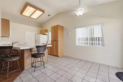 13668 Glenmere, Victorville, CA 92392 - Photo 7