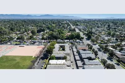 17926 Schoenborn St, Northridge, CA 91325 - Photo 15