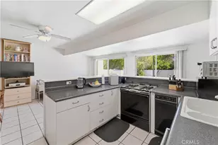 6254 Etiwanda Ave, Tarzana, CA 91335 - Photo 11