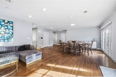 10655 Owensmouth, Chatsworth, CA 91311 - Photo 9