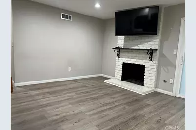 13182 Fernmont, Sylmar, CA 91342 - Photo 7