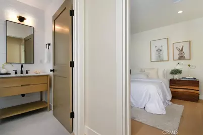 7907 Vicksburg, Los Angeles, CA 90045 - Photo 31