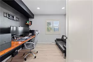 18122 Sundowner, Canyon Country, CA 91387 - Photo 13