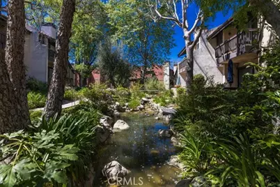 21900 Marylee Street #277, Woodland Hills, CA 91367 - Photo 5