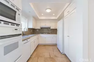 21900 Marylee St, Woodland Hills, CA 91367 - Photo 11