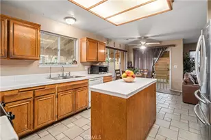 1806 E Mesa Dr, Lancaster, CA 93535 - Photo 13