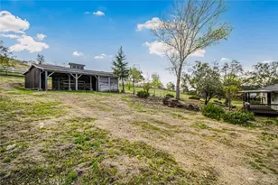 30617 Buckskin, Tehachapi, CA 93561 - Photo 31