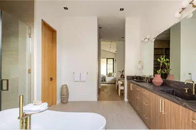 11826 Kling Street, Valley Village, CA 91607 - Photo 43