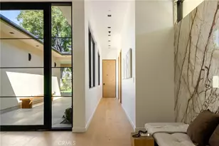 11826 Kling St, Valley Village, CA 91607 - Photo 9