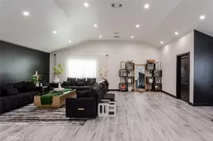 12608 Califa St, Valley Village, CA 91607 - Photo 15