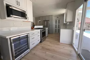 20933 Hemmingway St, Canoga Park, CA 91304 - Photo 13