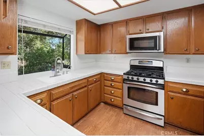 26389 Rainbow Glen Drive, Newhall, CA 91321 - Photo 11