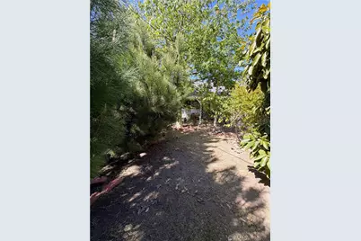 1042 W 15th, San Pedro, CA 90731 - Photo 27