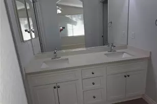 23147 Napa, Valencia, CA 91354 - Photo 37