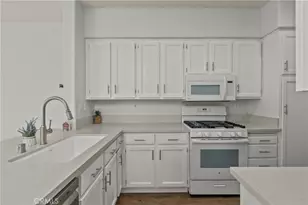 23147 Napa, Valencia, CA 91354 - Photo 19