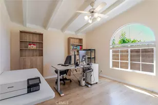 22459 Guadilamar Dr, Saugus, CA 91350 - Photo 23