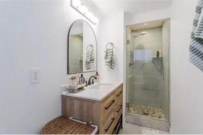 22459 Guadilamar Drive, Saugus, CA 91350 - Photo 27