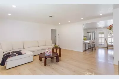 22459 Guadilamar Drive, Saugus, CA 91350 - Photo 7