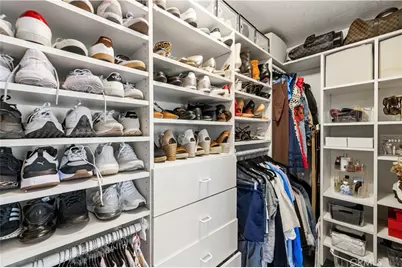 18326 Elkwood, Reseda, CA 91335 - Photo 45